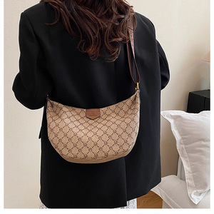 New <b>Knitted</b> Embroidery Waterproof Wearable Wide Shoulder Strap Retro Old Flower Tote <b>Bag</b> Crossbody Shoulder <b>Bag</b> Underarm <b>Bag</b> - Product Image 1
