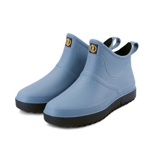 Zapatos <span class=keywords><strong>de</strong></span> lluvia <span class=keywords><strong>de</strong></span> trabajo al aire libre impermeables <span class=keywords><strong>de</strong></span> nuevo diseño <span class=keywords><strong>para</strong></span> hombres y mujeres Botas <span class=keywords><strong>de</strong></span> lluvia <span class=keywords><strong>de</strong></span> tobillo antideslizantes característica desechable - Product Image 1