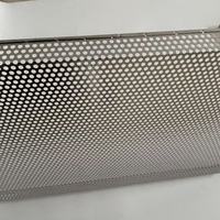 Op maat gemaakte geperforeerde bakplaat van roestvrij staal voor oven, bakwagens & drogen