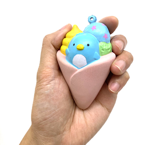 Jouet anti-stress à presser en PU souple à rebond lent, personnalisé, en forme de petit pendentif coloré, simulant un tube de crè<span class=keywords><strong>me</strong></span> glacée ou un dessert - Product Image 4