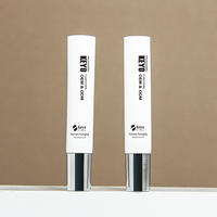 Nouveau design, tubes à gloss à lèvres en plastique personnalisés de 10 ml, emballage cosmétique vide, tube à sérum pour les lèvres avec applicateur en zinc