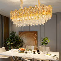 Lustre rectangulaire de luxe à plafond haut, finition or brossé, avec cristaux K9 de luxe
