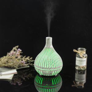 Difusor de Aromas de 400 ml, con Acabado en Madera Blanca, Luz LED, Humidificador con Alimentación USB para Uso en el Hogar y la Oficina - Product Image 1