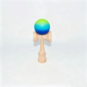 Kendama en bois noir uni avec logo personnalisé, jeu éducatif pour enfants - Product Image 1
