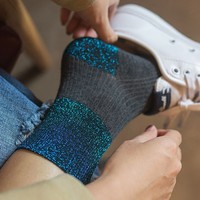 Chaussettes mi-mollet pour femme, en coton respirant, décontractées, avec panneaux bicolores à paillettes brillantes, vente en gros, MOQ