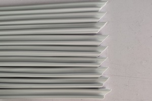 Hoeksnijmachine Voor Het Snijden Van Zachte Rubberen Strips En Magnetische Strips Met Op Maat Gemaakte Lengtes En Nauwkeurige Hoeken Van 45 Graden - Product Image 4