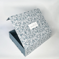 Carton de papier de conception rigide rigide A4 personnalisé personnalisé de luxe personnalisé fermeture à rabat magnétique poignée de boîte-cadeau stratification mate brillante