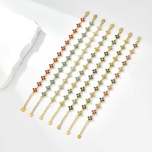 Bracelet Tennis Fleur Trèfle en Acier Inoxydable Plaqué Or 18K avec Strass et Chaîne Maillons pour Femme – Idéal Cadeau - Product Image 3