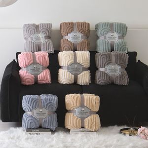 <span class=keywords><strong>Coperta</strong></span> in Velluto Taffy di Lusso a Strato Singolo Arrotolabile, Utilizzabile come Copridivano e <span class=keywords><strong>Coperta</strong></span> per Pisolino - Product Image 1