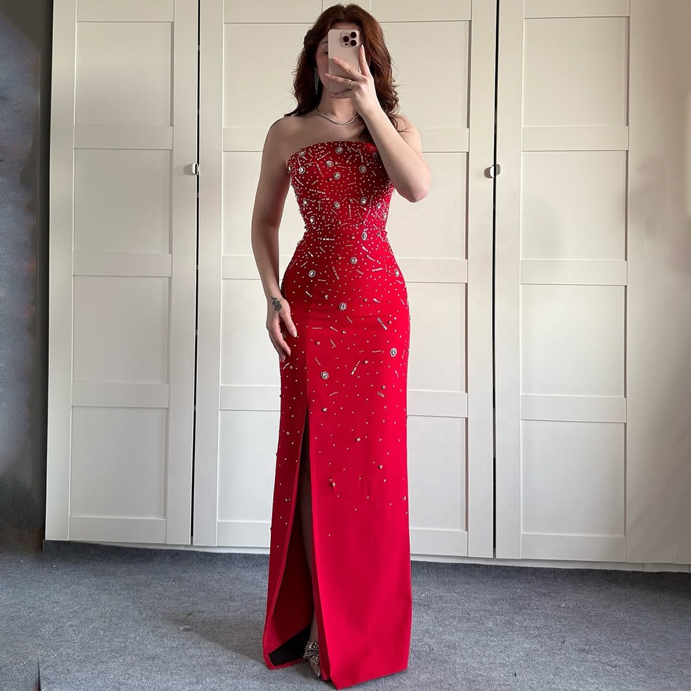 Backless Dress Celebrity - Elegant and Sexy Fashion Statements