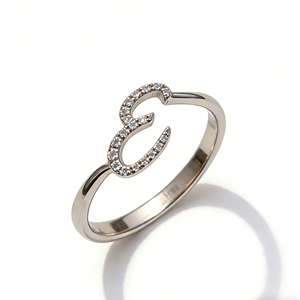 Bague de fiançailles personnalisée en or massif plaqué or 10K/14K avec diamant de laboratoire et zircon, style cluster, unisexe, mignonne, pour anniversaire, avec lettres de l'alphabet - Product Image 1