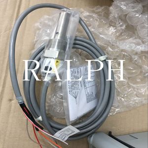 Sensor de Conductividad 402-12-31-60-61 para la Industria del Tratamiento de Aguas 220VAC 0.5% de Precisión - Product Image 3