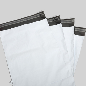 Sacs d'emballage blancs GTU WHKD101 personnalisés, imprimés, épaisseur 0,5 mil, auto-adhésifs, gaufrés/découpés, 20x30cm, 100 pièces - Product Image 5