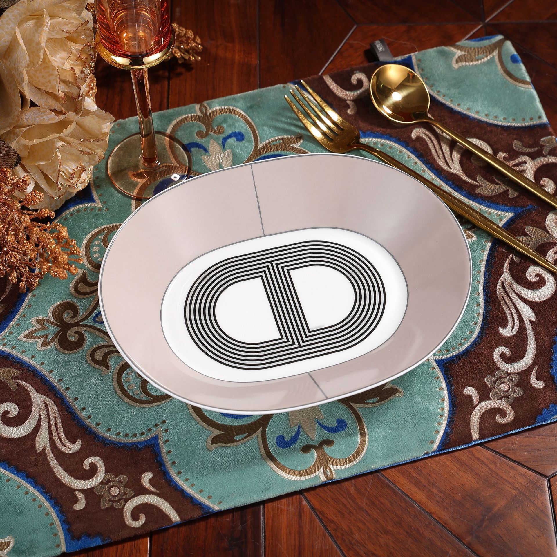 Assiette creuse grise-grande assiette