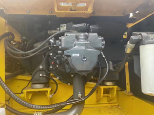 Excavateur utilisé en stock Excavation massive à usage intensif Excavateur de <span class=keywords><strong>25</strong></span> tonnes PC240LC-11 à vendre - Product Image 6
