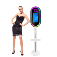 13,3-Zoll-Sofortdruckspiegel Photo Booth DSLR-Smartphones Sofortiges Teilen für Partys Hochzeiten-Metall glas 2 Jahre Garantie