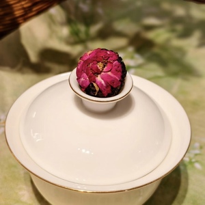 Thé noir à la rose <span class=keywords><strong>Dragon</strong></span> <span class=keywords><strong>Ball</strong></span>, directement de l'usine, offre une expérience de bien-être agréable. Arôme floral riche, préparation facile, personnalisable. - Product Image 2