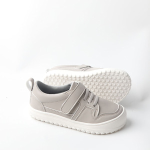 Bán buôn tùy chỉnh trọng lượng nhẹ bền Unisex thiết kế da thoáng khí Giày trẻ em Sneakers - Product Image 3