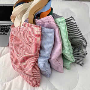 กระเป๋าผ้ากอสแซมเมอร์ลายทางสไตล์<span class=keywords><strong>เกาหลี</strong></span>: บล็อกสีสันสดใส เรียบง่าย ทันสมัย กว้างขวาง สะพายไหล่ได้ - Product Image 6