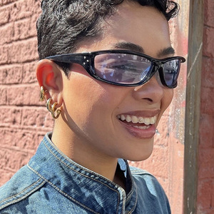 Lunettes de soleil de cyclisme Y2K tendance 2026 personnalisables avec logo, protection UV400, lunettes de sport irrégulières pour femmes et hommes - Product Image 1