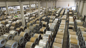 Largeur de bobine en acier galvanisé prépeint blanc-gris Ppgi 1000 ou 1250 mm en vrac prépeint Th. Stock de bobine en acier de 0,55mm pour l'industrie - Product Image 4