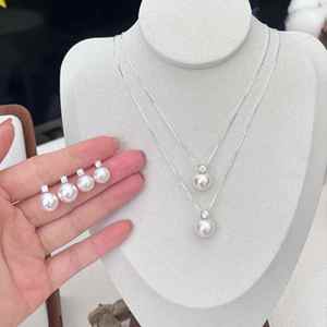 Orecchini Pendenti Stile <span class=keywords><strong>Regina</strong></span> con Zirconi Incastonati, Placcati Argento, Perle da 12mm, Set di <span class=keywords><strong>Gioielli</strong></span> con Collana e Orecchini per Matrimoni e Feste - Product Image 1