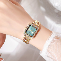 Nouvelle montre à quartz carrée dorée tendance pour femme 2025 avec bracelet en acier et incrustation de diamants, montre élégante et simple pour femme