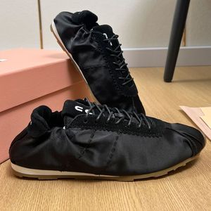 Zapatillas de Skate Bajas de Seda Nuevas 2026, Estilo Vintage con Suela Delgada, Zapatillas Deportivas Casuales Planas con Parte Superior Suave y Arrugada para Mujer - Product Image 3