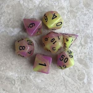 Juego de Dados Luminosos de Dos Colores, 7 Piezas, Acrílicos, Poliédricos, Brillan en la Oscuridad, para Juegos de Rol - Product Image 4