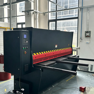 Máquina de Corte de Chapa Metálica CNC con Guillotina Hidráulica QC11K - Product Image 4