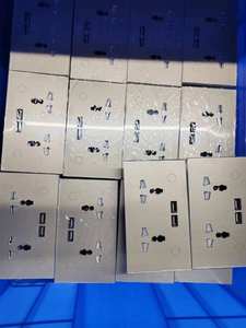 SMARSECUR ทูยา ทัช ยูนิเวอร์แซล วอลล์ ซ็อกเก็ตพร้อม USB และ Type-c, ปลั๊กไฟอัจฉริยะและสวิตช์มาตรฐานสหราชอาณาจักรและสหภาพยุโรป - Product Image 6
