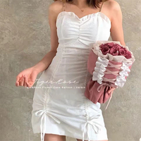 Conception innovante : bordure de jupe plissée avec fleurs fraîches, ruban pour boîte cadeau, ruban pour dessert, matériaux en ruban de satin