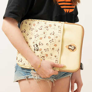 Sac à bandoulière en cuir pour tablette - Product Image 1