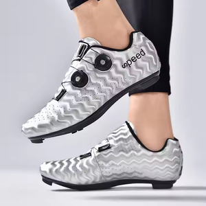 Baskets <span class=keywords><strong>de</strong></span> cyclisme basses en cuir pour hommes et femmes, chaussures plates <span class=keywords><strong>de</strong></span> vélo <span class=keywords><strong>de</strong></span> <span class=keywords><strong>route</strong></span> sans agrafe avec bouton <span class=keywords><strong>de</strong></span> fixation - Product Image 6