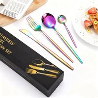 Ensemble de couverts modernes en acier inoxydable doré poli miroir, 24 pièces, pour mariage, comprenant des couteaux à steak, des fourchettes, des cuillères à dîner, des cuillères à thé, durable