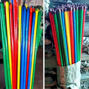 Escoba de madera recubierta de PVC de Vietnam con cabezal de plástico y recogedor 2 en 1, portátil, ecológica, impermeable, duradera y ligera para el hogar - Product Image 3