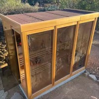 Uniconfort Sauna Luar Ruangan Kayu Cedar Tradisional untuk 4 Orang, Ruangan Kubus dengan Fungsi Uap Kering, Kayu Solid, Kompor Kayu, Eksterior Merah, Garansi 1 Tahun
