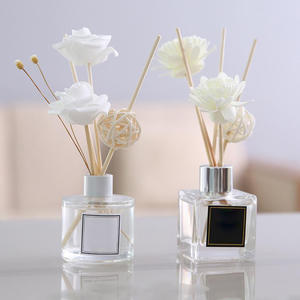 Ensemble cadeau diffuseur de <span class=keywords><strong>parfum</strong></span> d'ambiance de luxe industriel personnalisé en gros, flacon en verre cristal, décoration d'intérieur - Product Image 2