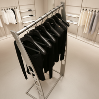Présentoir de Vêtements Autonome en Métal Personnalisé pour Marques – Idéal pour la Vente au Détail