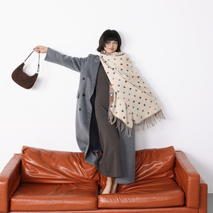 Bufanda de imitación de cachemira al por mayor, con diseño de patchwork de lunares y jacquard, extralarga, gruesa y cálida, para el cuello, chal para clima climatizado, otoño invierno - Product Image 2