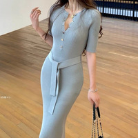 Robe en maille à lacets style mature décontracté pour femme, coupe ajustée et flatteuse, taille haute, style mondaine, en viscose/nylon, coupe fourreau