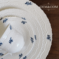 Peralatan Makan Porselen Prancis Vintage Bordir Renda Biru Motif Bunga Alas Putih Aman untuk Microwave Logo Dapat Disesuaikan Grosir