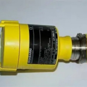 Medidor de nivel ultrasónico Vega VEGABAR82 0-20M 24V para medición de líquidos - Product Image 1