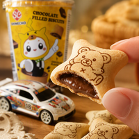 Vente en gros directe usine : Gobelet à biscuits fantaisie 40g avec véhicule à rétrofriction intégré et biscuits fourrés au chocolat