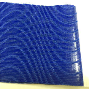 เทปคิเนซิโอโลยี 5ซม.x5ม. ผ้าพันกล้ามเนื้อแบบยืดหยุ่นสำหรับกีฬา ได้รับการรับรองมาตรฐาน CE สำหรับมือ ข้อมือ เอว ข้อศอก เข่า ข้อเท้า - Product Image 5