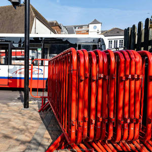 कस्टम पैदल यात्री अस्थायी भीड़ नियंत्रण बाधाओं के लिए पोर्टेबल धातु बाधाओं को नियंत्रित करता है - Product Image 3