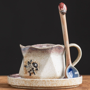 Taza de café con leche retro única con efecto de transmutación, taza de espresso 3D con diseño de mariquita, juego de taza de té con cuchara y platillo de mariquita caprichosa para regalo. - Product Image 5