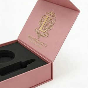 Emballage personnalisé pour boîte de soins de la peau avec vernis sélectif UV et fermeture magnétique - Product Image 3