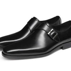 Chaussures en cuir de vachette haute brillance, texture luxueuse, confortables à enfiler, pour occasions formelles et sociales, avec logo personnalisé, collection automne. - Product Image 4