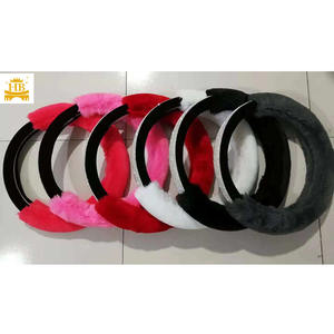 Produits d'entretien de <span class=keywords><strong>voiture</strong></span> Housses de volant en diamant Cadeaux Chauffe-fourrure Volant Vie quotidienne - Product Image 6